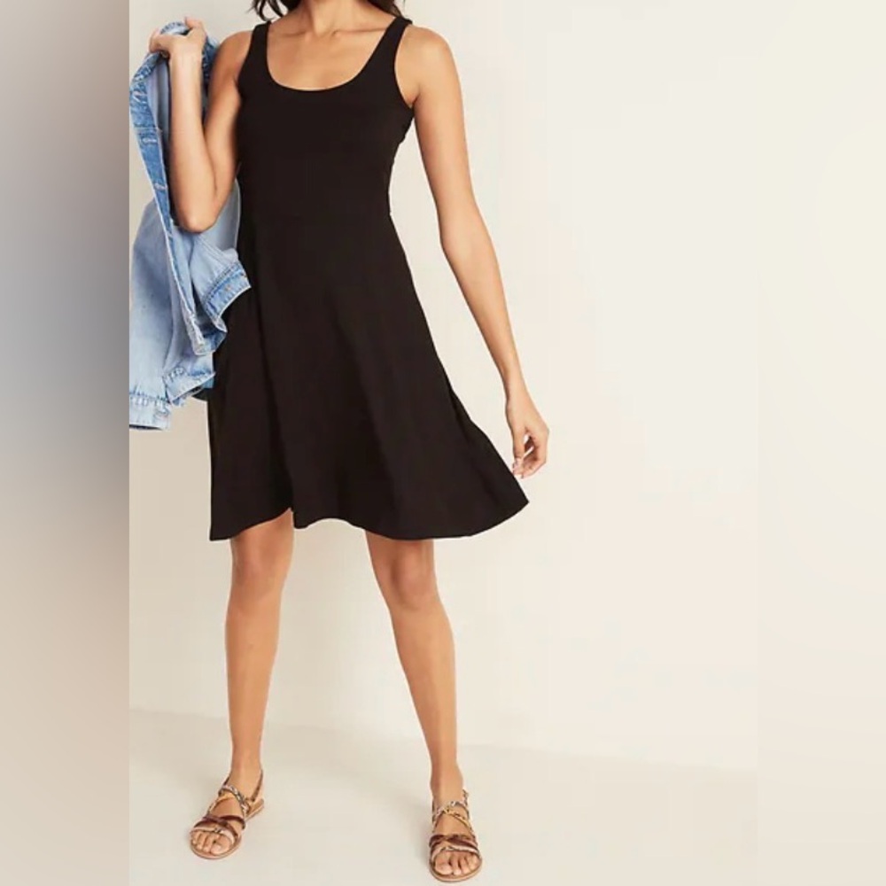 Classic Black Women's Scoop Neck Dress